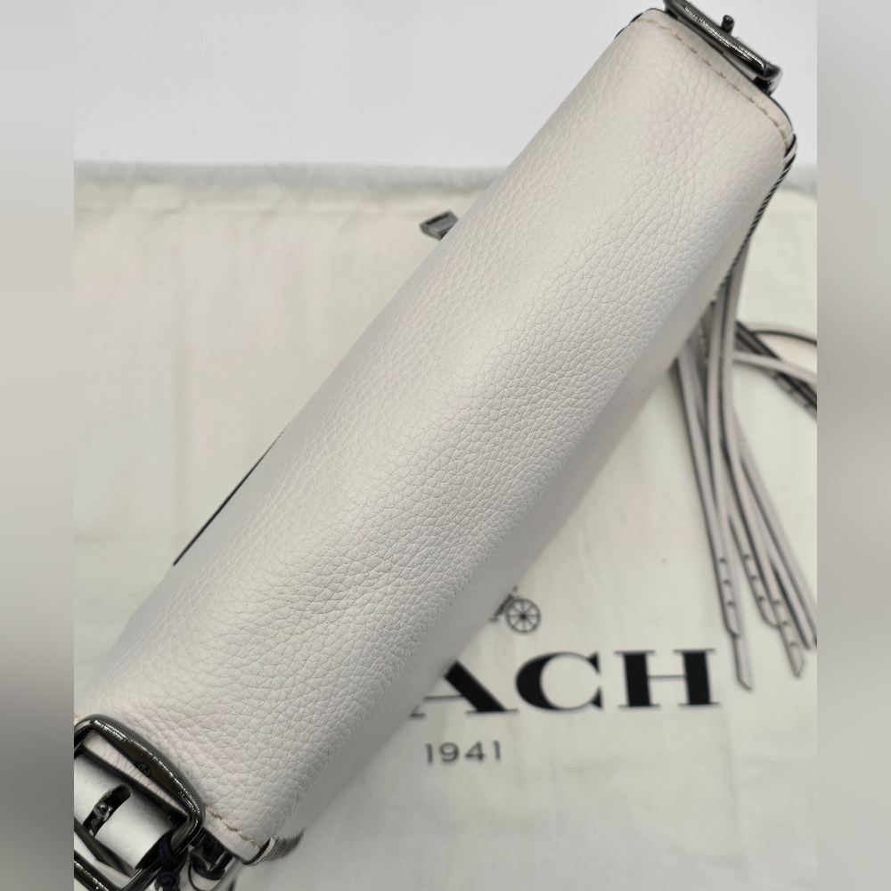 💥NWT💥Coach 1941 Glovetanned Pebbled Leather Whiplash Saddle Bag, Chalk - Picture 7 of 16